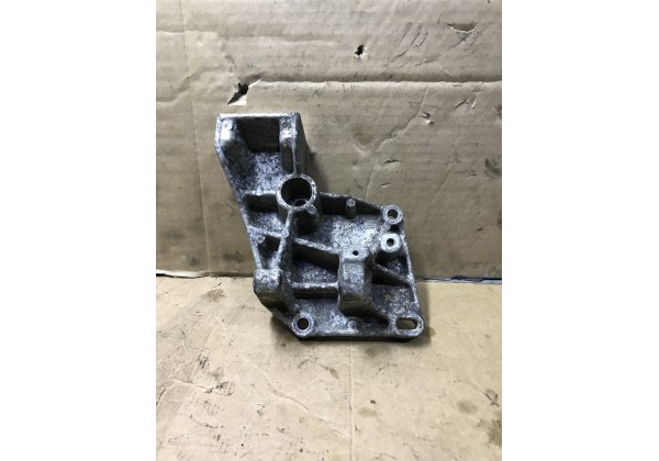 Кронштейн двигуна Citroen C2, C3, 1.1 i, 9640883680